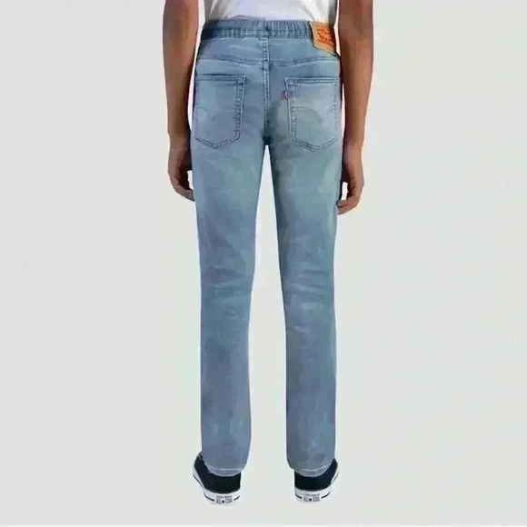 Levi’s Skinny Pull on Jeans - Picture 3 of 9